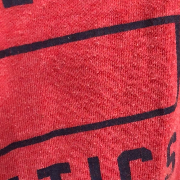 Boys old navy tshirt - Picture 3 of 3